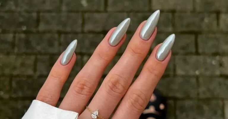 25+ Summer Chrome Nails You Need To Try This Year 191 summer chrome nails